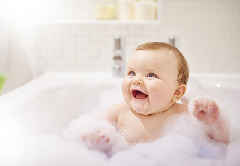 Baby bathtub